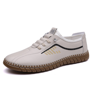 Mocasines de cuero blancos para hombre, zapatos informales sin cordones con suela suave, estilo británico plano, diseño de un solo tirón para jóvenes - Product Image 5