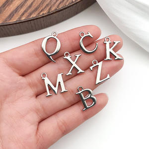 Nouveau produit en gros pendentif lettre de couleur de galvanoplastie Version coréenne pendentif en alliage de bricolage accessoires de bijoux lettres mignonnes - Product Image 3