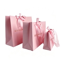 Sac cadeau en papier tendance avec poignée en ruban, logo personnalisé, sac de shopping pour boutique, mariage, vente au détail, emballage cosmétique