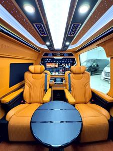 Condizioni di aggiornamento per Toyota Hiace: Sedili aeronautici, pavimento antiscivolo, tende elettriche, luce a cupola multicolore - Product Image 6