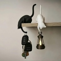Porte-clés créatif en forme de queue de chat noir, design chat à tête en bas, ornement de décoration intérieure, modèle chinois