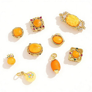 Cuentas colgantes ovaladas de ámbar de Nantong con incrustaciones de cobre de 18k, accesorios de joyería DIY para la fabricación de collares - Product Image 5