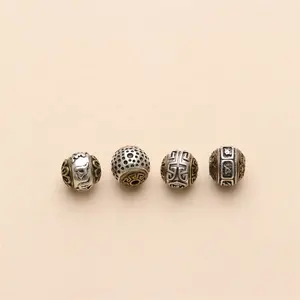 Diskon besar manik-manik bola Spacer logam perlengkapan pola bentuk unik lapisan perak Tibet antik bulat gaya nasional