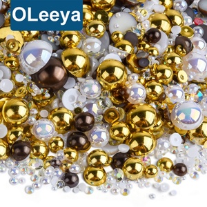 OLeeya 100g Perles demi-rondes en ABS de tailles variées, perles plates, couleurs mélangées, strass en résine, artisanat de Noël, décoration pour nail art DIY - Product Image 1