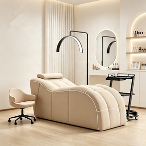 Table de massage moderne de luxe durable en velours avec cadre en bois, lit de salon de beauté et spa, lit pour extensions de cils et sourcils, lit facial compressible - Product Image 1