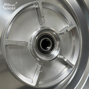 Nuevas Llantas de Motocicleta de Aleación de Aluminio Forjado Plateadas de 17 Pulgadas Personalizadas para <span class=keywords><strong>BMW</strong></span> R18 - Product Image 5