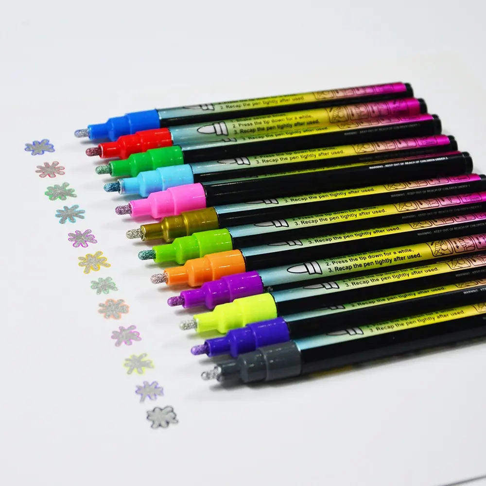 Горячая продажа дешевая граффити 12 видов цветов на масляной основе Перманентная твердая контурная хромированная металлическая ручка набор промышленных маркеров краски
