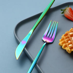 Set personalizzato di posate arcobaleno in acciaio inossidabile forchetta cucchiaio posate per matrimoni posate per ristoranti - Product Image 3