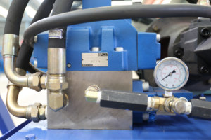 Hete Verkopende Volautomatische <span class=keywords><strong>C</strong></span> Z Stalen Plc Bedieningspaneel Rolvormmachine <span class=keywords><strong>C</strong></span> Z Pur Strip Rolvormmachine - Product Image 4