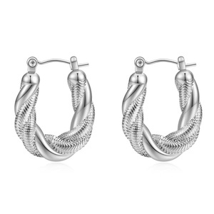 Boucles d'oreilles créoles 27MM en forme de U, chaîne serpent tressée double couche, en acier inoxydable plaqué or 14K, pour usage quotidien - Product Image 5