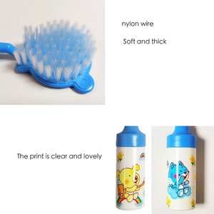 Depurador de cuero cabelludo de bebé de plástico respetuoso con el medio ambiente personalizado de fábrica, peine de seguridad para niños, juego de cepillo corporal de pelo suave para bebés - Product Image 4