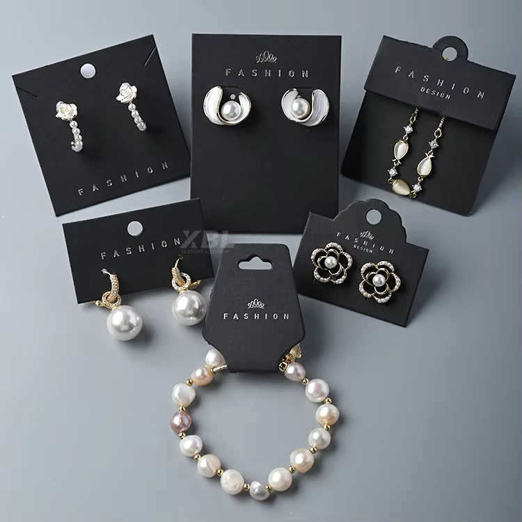 กระดาษสีดำ