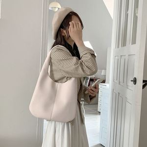 Custom Soft PU Leather <b>Large</b> <b>Shoulder</b> <b>Bags</b> Women logo Plain Ladies Fashion Handbags Casual Big Hand <b>Bag</b> Ladies Sling <b>Bag</b> - Product Image 3