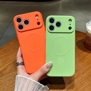 เคสโทรศัพท์มือถือซิลิโคนเหลวเนื้อนุ่มหรูหรา สำหรับ iPhone 17 16 15 14 Pro Max 17 Air 12 13  แบบแม่เหล็ก สีพื้นด้าน บางเฉียบ - Product Image 4