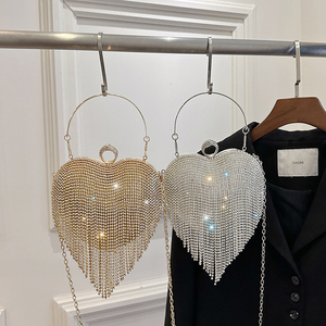 Pochettes de Soirée pour Femmes : Sacs à Main Tendance en Forme de Cœur Orné de Diamants, Sacs Bandoulière à Chaîne pour Fêtes et Soirées – Prêts à Expédier (RTS) – Commande Mixte en Gros - Product Image 2