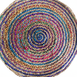 Tapis de jute rond tressé à la main Tapis de jute naturel tressé à la main de luxe avec différents designs et formes d'Inde - Product Image 1