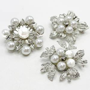 エレガントなクリスタルラインストーンクラシック高級パールブローチ - Product Image 5