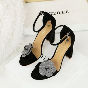 Sandales à talons ultra hauts pour femmes en cuir verni à bout ouvert avec bride, idéales pour l'été et les soirées sexy en boîte de nuit - Product Image 2