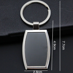 พวงกุญแจโลหะลายดนตรีวินเทจ เคลือบแข็ง ทำจากโลหะผสมสังกะสี รูปทรงกีตาร์แบบกำหนดเอง - Product Image 6