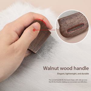 Peigne démêlant universel en bois <span class=keywords><strong>de</strong></span> <span class=keywords><strong>noyer</strong></span> pour animaux <span class=keywords><strong>de</strong></span> compagnie, à dents longues, pour chiens et chats, professionnel pour le toilettage et le nettoyage des animaux transfrontalier - Product Image 3