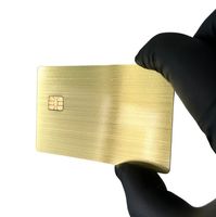 Carte de crédit en métal noir brossé de 0,8 mm avec bande magnétique HICO et fente pour puce, pour la transplantation de puces bancaires EMV mondiales