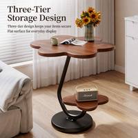 Table basse en bois grainé avec pieds courbes noirs, base stable, étagère de rangement multi-niveaux, présentoir, mobilier de salon de style médiéval