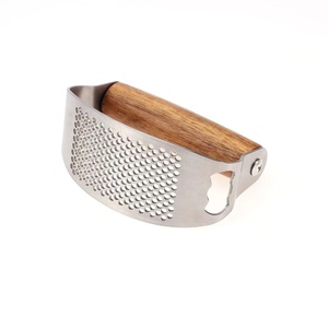 <span class=keywords><strong>Presse</strong></span>-ail à anneau en acier inoxydable <span class=keywords><strong>Presse</strong></span>-<span class=keywords><strong>purée</strong></span> d'ail manuelle <span class=keywords><strong>Presse</strong></span>-ail multifonction en bois d'acacia - Product Image 5