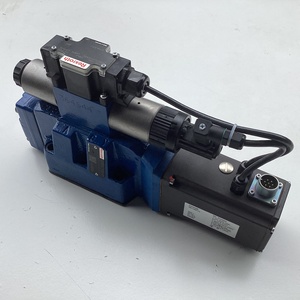 Original R900967036 4WRTE16R3-200S-4X ชุดควบคุมทิศทางแบบสัดส่วนพร้อมอุปกรณ์อิเล็กทรอนิกส์ในตัว มีสินค้าในสต็อก - Product Image 5