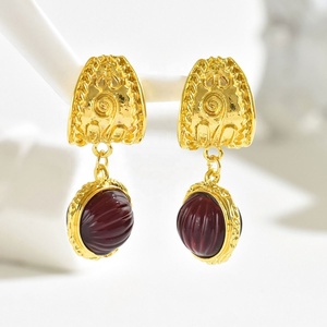 Boucles d'oreilles pendantes de style européen et américain pour femmes, plaquées or 18 carats, zircon, forme papillon, mariage, luxueuses, ensemble complet - Product Image 3