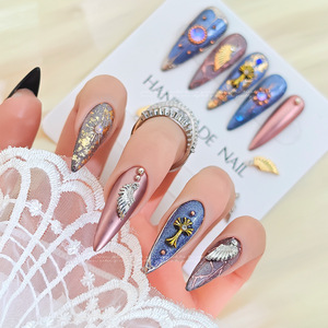 20 pièces/sac Vente en gros Charmes pour ongles en forme d'ailes d'ange dorées/argentées en vrac Décoration d'art d'ongles en alliage 3D Designs d'ongles en forme d'ailes d'ange - Product Image 5