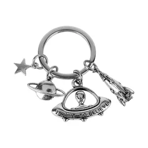 En çok satan göksel uçan daire istiyorum inanıyorum anahtarlık X dosyaları anahtarlıklar Alien UFO Charms anahtarlık