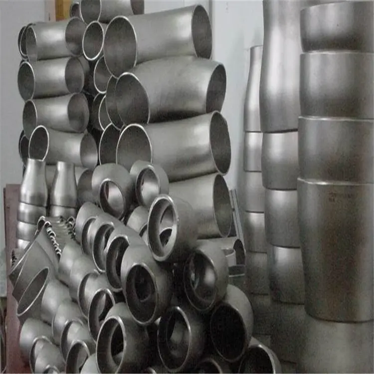 Coude de raccord de tuyau en acier au carbone sans soudure de 1/2 à 24 pouces personnalisé 45 60 90 degrés de long rayon Construction de qualité