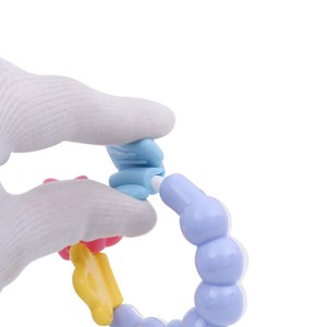 Jouets <span class=keywords><strong>de</strong></span> dentition pour bébés en gros, sans BPA, sucettes <span class=keywords><strong>de</strong></span> dentition en <span class=keywords><strong>silicone</strong></span> <span class=keywords><strong>de</strong></span> <span class=keywords><strong>qualité</strong></span> <span class=keywords><strong>alimentaire</strong></span> pour bébés - Product Image 4