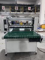 Machine à colle thermofusible électrique semi-automatique avec moteur sur courroie et double rouleaux pour le collage de cartons en mousse EPE et emballages en plastique