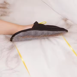 2025 nouvelle mise à niveau <span class=keywords><strong>gant</strong></span> d'épilation pour animaux de compagnie pour chats et chiens gants de toilettage électrostatiques efficaces réutilisables pour chats - Product Image 4