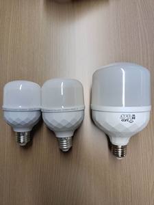 Bombilla LED Tipo T de 6 Vatios, Base E27 B22, AC110V-265V, T60, Plástico PP, 2700K-6500K, CRI80, SMD, Alto Brillo, Alto Lumen, para Uso en Almacenes - Product Image 1