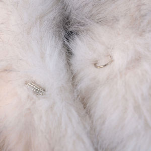 फैक्टरी थोक प्यारा नकली खरगोश फर कोट सफेद सुरुचिपूर्ण नकली फर जैकेट नकली फर कोट महिला - Product Image 5