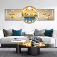 Peinture murale d'animaux dans un paysage moderne, art luxueux et simple en porcelaine de cristal, triptyque pour la décoration du salon