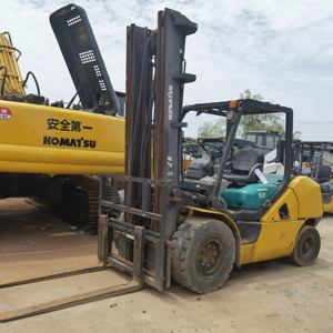 Buen precio para carretillas elevadoras diesel 5ton Carretilla elevadora Komatsu FD50 a la venta en stock en buenas condiciones de venta - Product Image 3