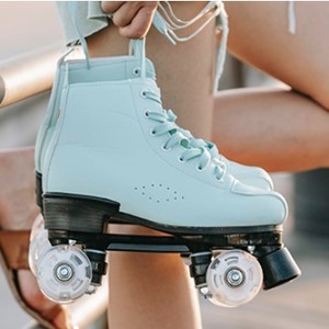 EACH Nuovi Arrivi <span class=keywords><strong>Pattini</strong></span> a Rotelle a Scarpa Vendita all'Ingrosso <span class=keywords><strong>Pattini</strong></span> a Rotelle Unisex Quad <span class=keywords><strong>Classici</strong></span> Lucidi per Donna Adulti Ragazza - Product Image 1