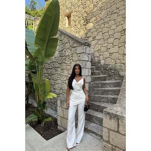 Ensembles pour femmes White Nani Team - Product Image 1
