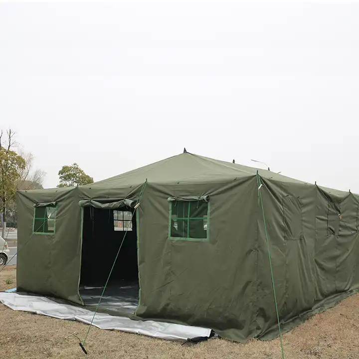 耐久性に優れた軍用迷彩テントで、アウトドアアドベンチャーでの信頼