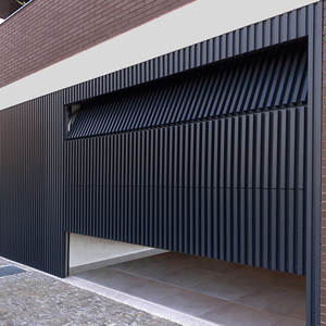 Porte de garage en aluminium à lames verticales automatiques dissimulées modernes personnalisées - Product Image 3