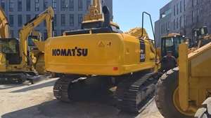 รถขุดตีนตะขาบ Komatsu PC200 มือสอง เครื่องยนต์ Komatsu แท้ 103 กิโลวัตต์ น้ำหนักใช้งาน 20000 กิโลกรัม ชั่วโมงการใช้งาน 4001-6000 ชั่วโมง แบริ่งไฮดรอลิก - Product Image 3