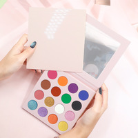 Palette de fards à paupières en poudre minérale 16 teintes, godets de 26 mm, haute intensité de couleur, finis mat, métallique et pailleté, personnalisable en blanc, vente en gros