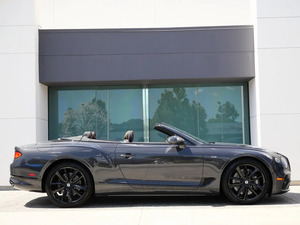 Voitures d'occasion entièrement équipées et propres, <span class=keywords><strong>Bentley</strong></span> Continental GTC Edition 8 2024, prêtes à être expédiées - Product Image 5