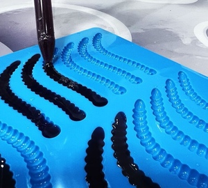 Moules à pouding à glaçons en silicone <span class=keywords><strong>de</strong></span> qualité alimentaire sans BPA Nouveaux moules à vers en silicone assortis <span class=keywords><strong>de</strong></span> petite et grande taille - Product Image 6