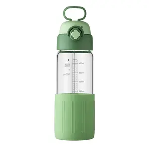 2023 New Hot Sales Glass Drinking Water Bottle with Silicone Sleeve Large Capacity Portable Sippy Coffee Cups with Lid and Straw