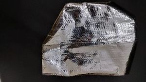 Feuille d'isolation non tissée en aluminium de 3000mm Barrière réfléchissante thermique robuste pour plafond de mur de toit et utilisation de conduit de CVC - Product Image 2