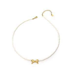 Collier de perles avec pendentif nœud doré en acier inoxydable 316L plaqué or PVD, bijoux durables et résistants - Product Image 1